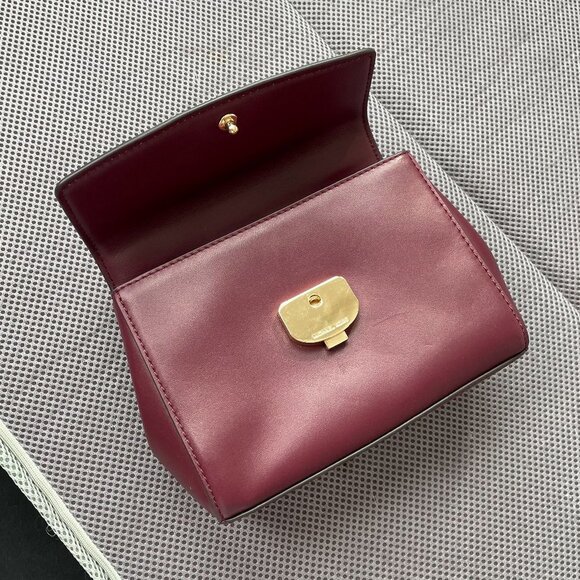 Michael Kors Small Leather Crossbody Bag with a free wallet - Picture 4 of 8